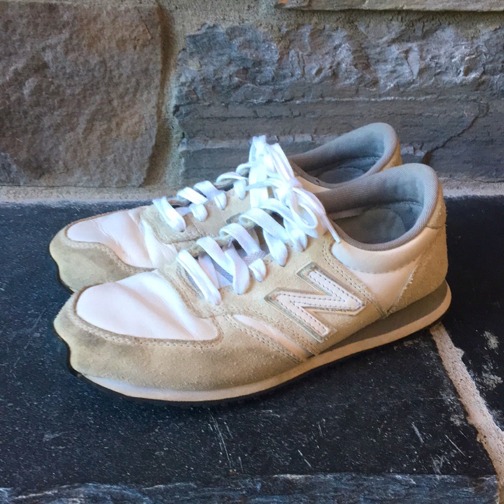 New Balance womens 420 runners in natural.